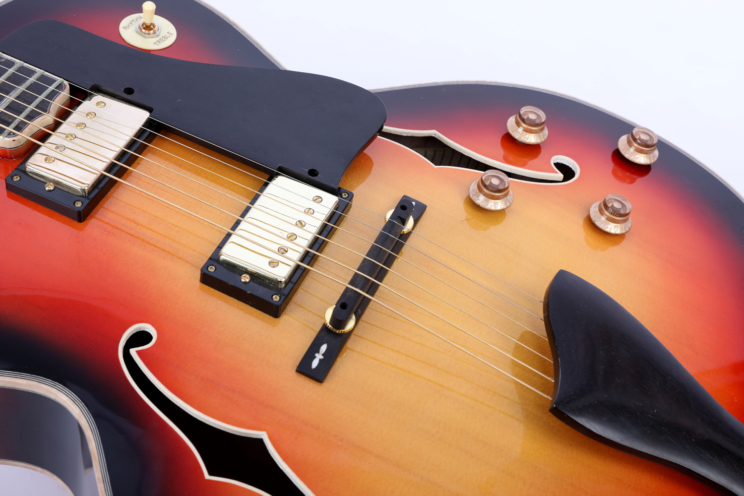 Batking 18 AAA Hand Carved Archtop Jazz Guitar In Sunburst (AT05)