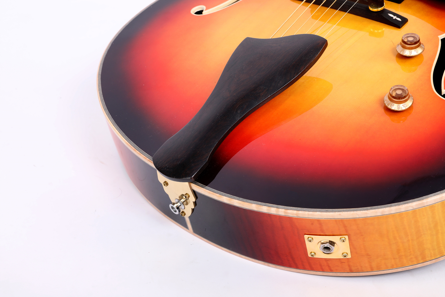 Batking 18 AAA Hand Carved Archtop Jazz Guitar In Sunburst (AT05)