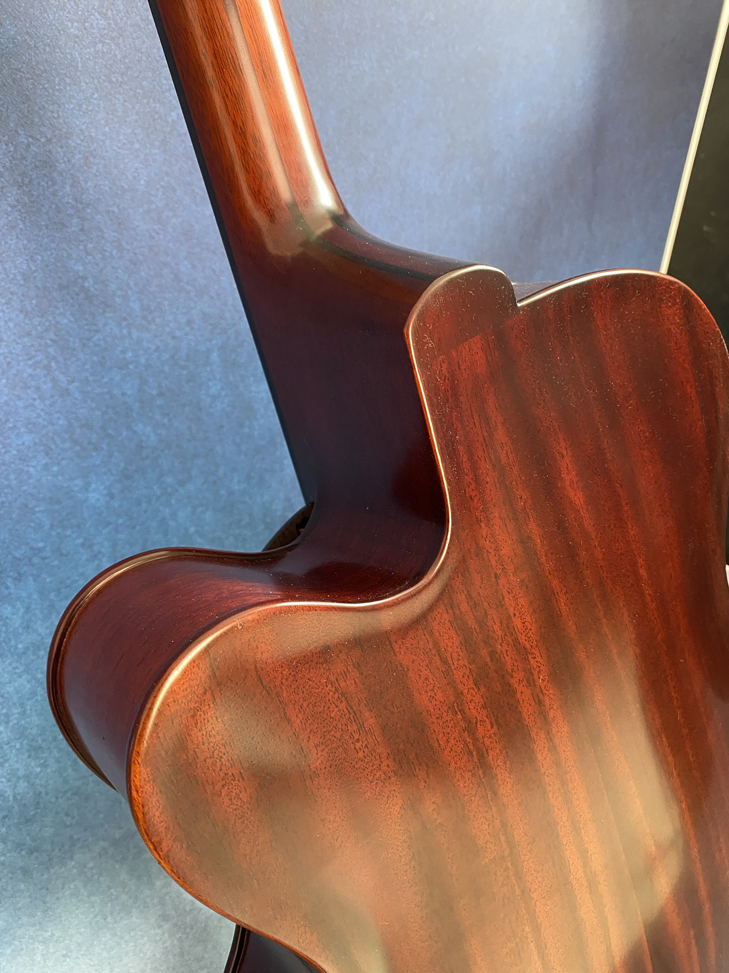 Batking Brand AAA Hand carved Archtop Guitar (AT08)