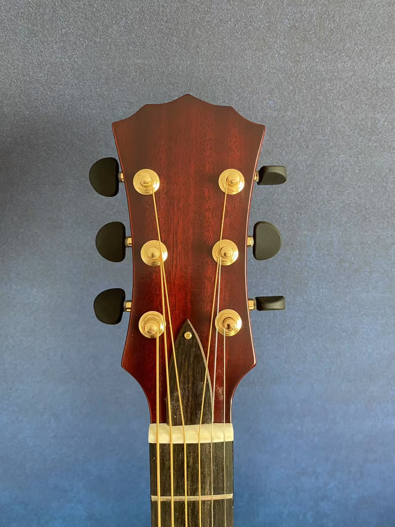 Batking Brand AAA Hand carved Archtop Guitar (AT08)