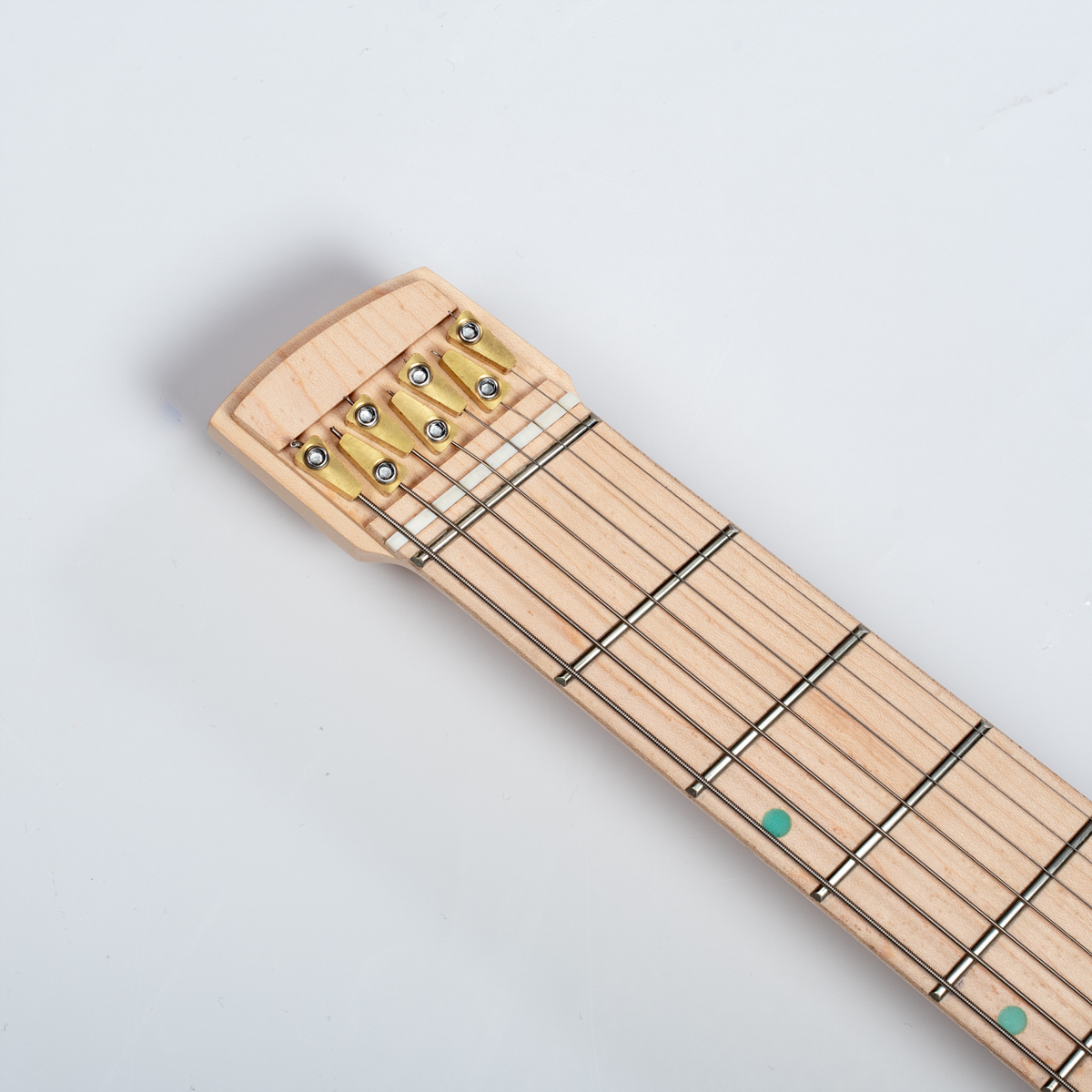 Batking 7 String Fanned Fret Headless Electric Travel Guitar with Multiscale Birdeyes Fingerboard Of Luminous Inlay