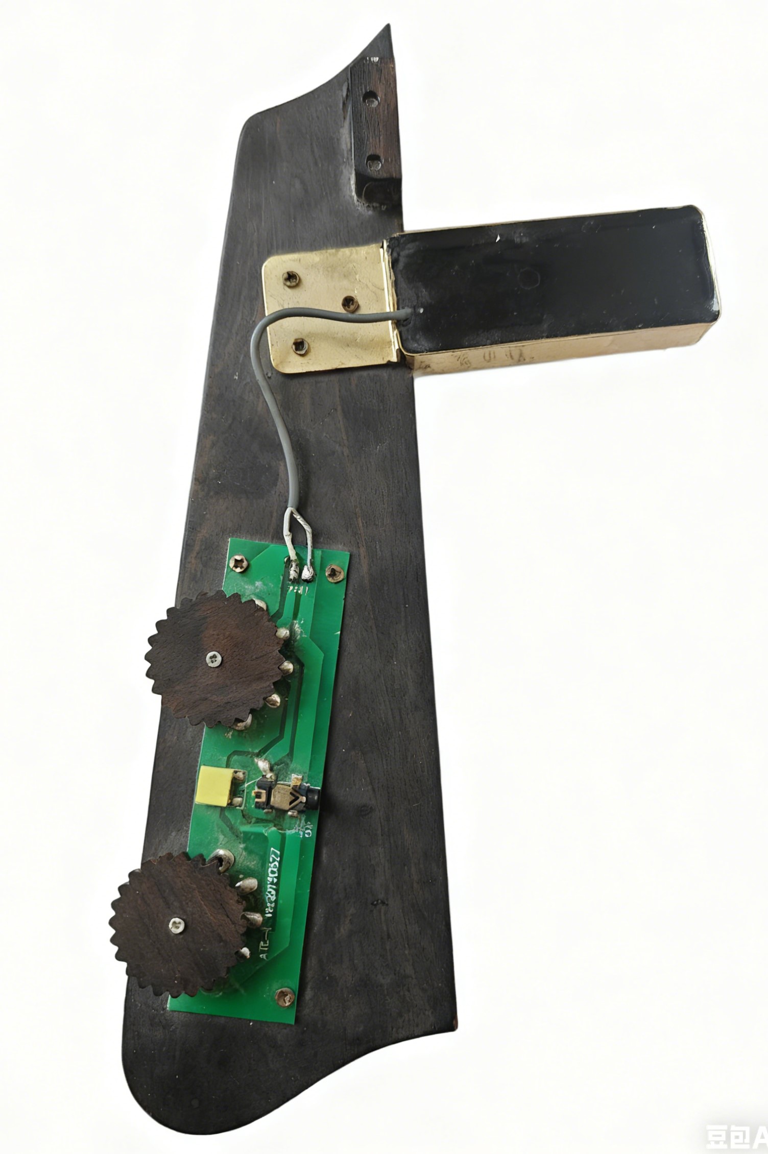 Pickup with ebony pickupguard with 1 Volume and 1 Tune for knobs
